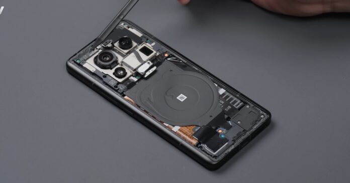 A Xiaomi 13 Ultra belsejébe pillantunk; Fényképezőgép diafragma és zseniális hűtési rendszer bemutatója (Videó) 4 A Xiaomi 13 Ultra belsejébe pillantunk; Fényképezőgép diafragma és zseniális hűtési rendszer bemutatója (Videó)