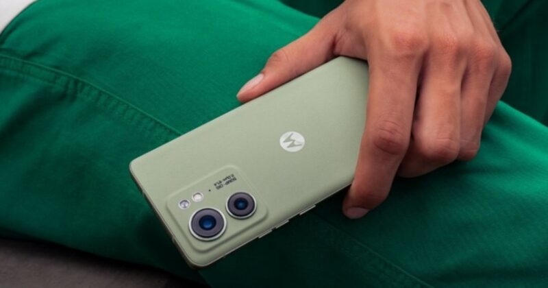 A Motorola Edge 40 bemutatója egyre közelebb, új képek és videók kerültek elő