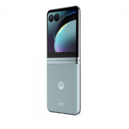 A Motorola RAZR 40 Ultra végre lelepleződött teljes részletességében egy reklámvideóban 5 A Motorola RAZR 40 Ultra végre lelepleződött teljes részletességében egy reklámvideóban