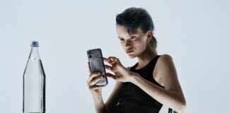 Nothing Phone (2)