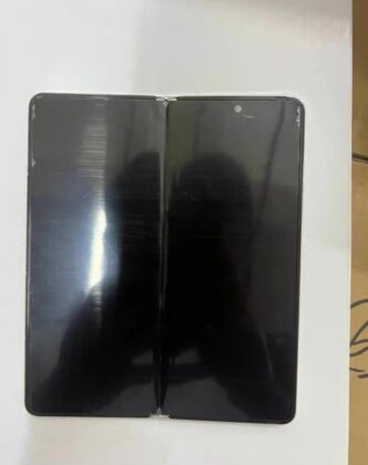 A Samsung Galaxy Z Fold 5 modell képe felbukkant a weben, a kamera dizájnja nem változott