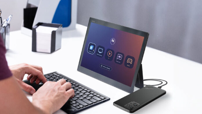 A Motorola és a Microsoft közösen dolgoznak a Lenovo ThinkPhone-on megjelenő új produktivitási funkciókon
