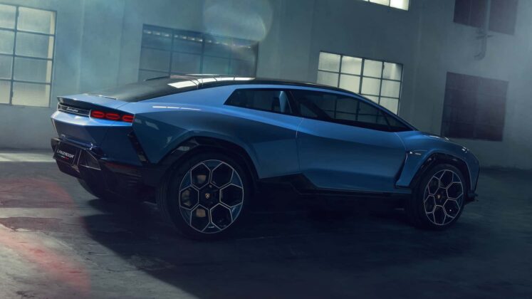 A Lamborghini Lanzadorja több mint 1300 lóerős elektromos szuperautó; A Monterey Car Week autókiállításon leplezték le tegnap