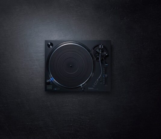 Technics bemutatta az SL-1200/1210GR legendás pickup új változatát, a GR2-t