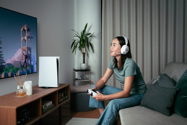 SteelSeries Arctis Nova 7 White: Páratlan hangminőséget ígér és MI-vezérelt zajszűrést a gamereknek