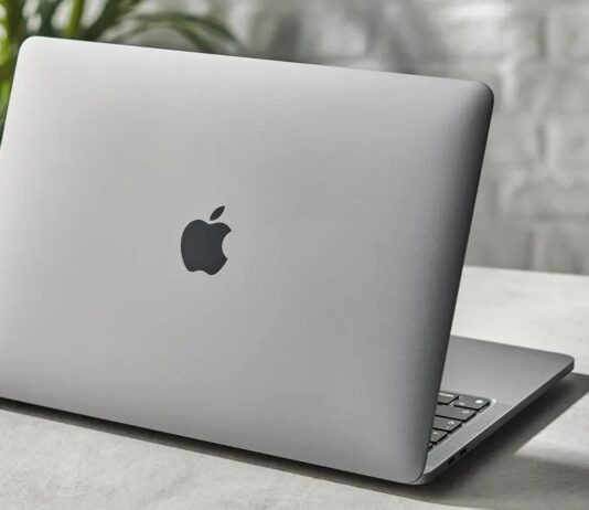 Olcsóbb MacBook? A Chromebookok sikerén felbuzdulva az Apple is beszáll az iskolai laptop piacra (pletyka)