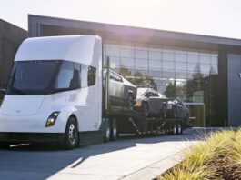 2023 novemberében kezdődik a Tesla Cybertruck kisteherautók kiszállítása