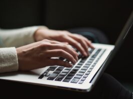 Hogyan hallgatja le a MI a jelszavakat: Új kihívások a kiberbiztonságban