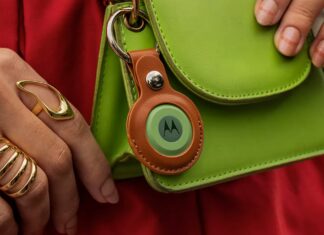 Motorola Moto Tag