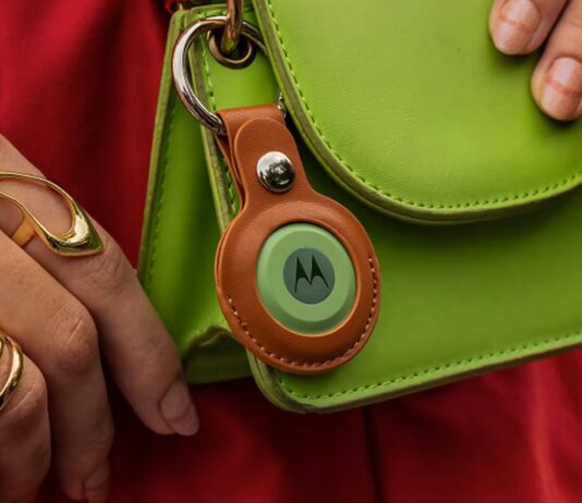 Motorola Moto Tag
