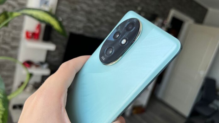 HONOR 200 Pro kicsomagolás és első benyomások: kameratechnológia és dizájn kiemelkedő szinten 41 Honor-200-Pro