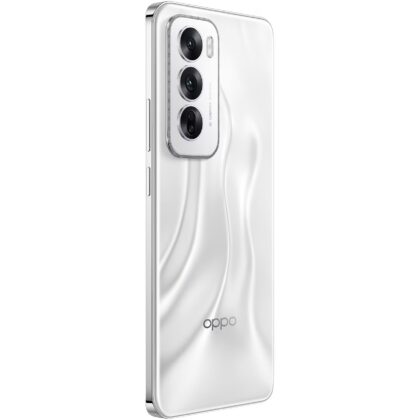 Ibiza-ban debütált az OPPO reno12; MI és erős hardver