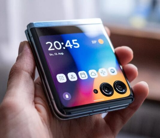 Motorola RAZR 50