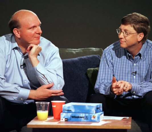Steve Ballmer, a Microsoft egykori vezetője, most már gazdagabb Bill Gatesnél Steve Ballmer vagyonban túlszárnyalta Bill Gateset