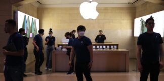 Apple Books és News csapatok leépítése: új irányok az Apple-nél