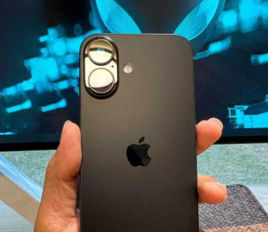 Új képek és videók szivárogtak ki az iPhone 16-ról: érintésérzékeny gombok és új dizájn