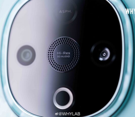 A Vivo Y300 5G újdonsága: hátlapi hangszóró a kamerák szigetében