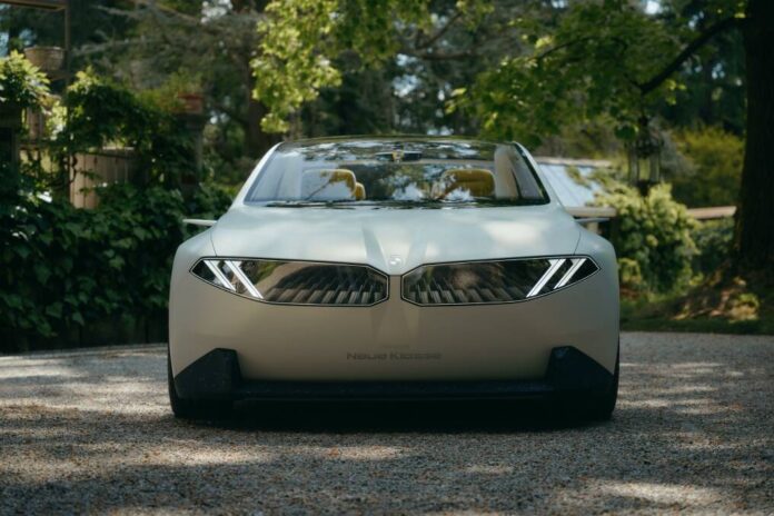 BMW Panoramic iDrive