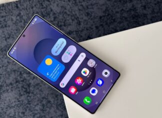 A Samsung Galaxy S26 Ultra mégsem kap kijelző alatti szelfikamerát és hatalmas akkut