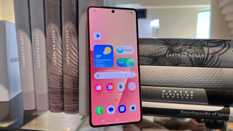 Nincs többé észrevehető gyűrődés a Galaxy Z Fold7 és a Z Flip7 kijelzőjén; a Samsung beszállíthatja az Apple első összecsukható iPhone-jának paneljeit