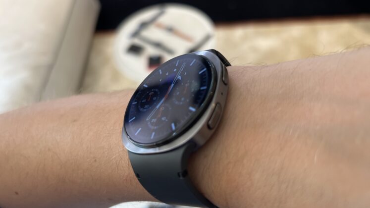 A Galaxy Watch8 és a Galaxy Watch8 Classic bemutatása; minimalista dizájn és új egészségügyi szenzorok