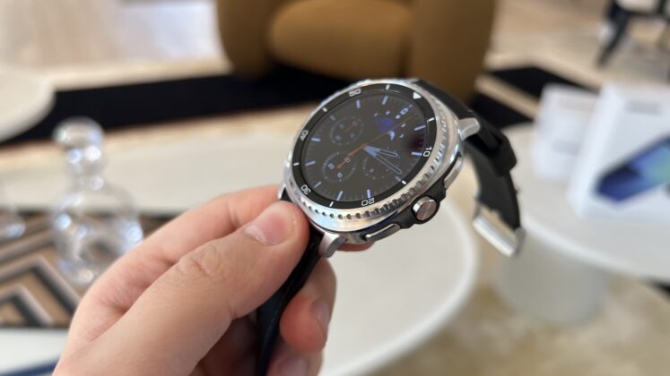 A Galaxy Watch8 és a Galaxy Watch8 Classic bemutatása; minimalista dizájn és új egészségügyi szenzorok