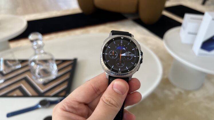 A Galaxy Watch8 és a Galaxy Watch8 Classic bemutatása; minimalista dizájn és új egészségügyi szenzorok