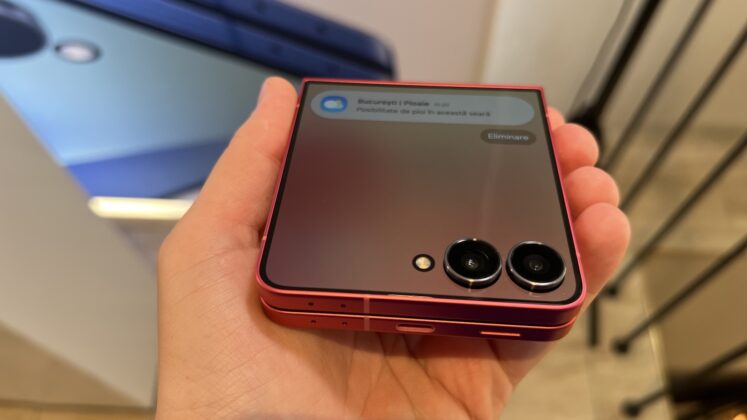 A Galaxy Z Flip7 hivatalosan is bemutatkozott; az első hajlítható csúcstelefon Exynos lapkával és szinte láthatatlan hajlattal