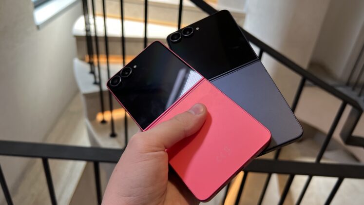 A Galaxy Z Flip7 hivatalosan is bemutatkozott; az első hajlítható csúcstelefon Exynos lapkával és szinte láthatatlan hajlattal