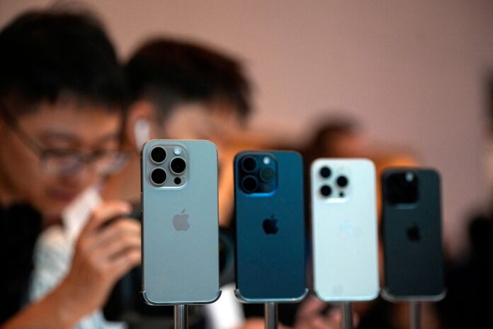 Két év visszaesés után ismét lendületet vett a Apple Kínában; Az iPhone 16 Pro modellek vezették a növekedést