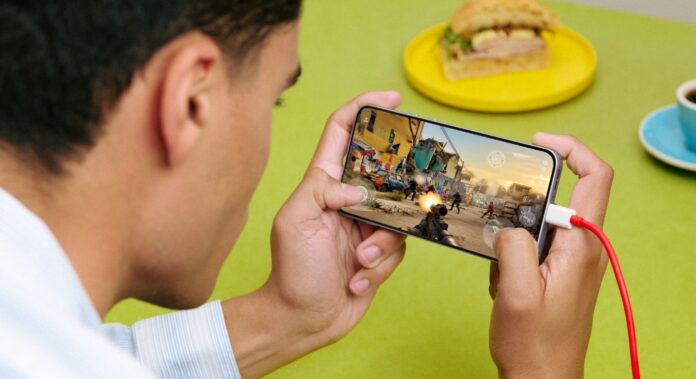 A OnePlus bemutatta a Nord 5-öt; Snapdragon 8s Gen 3, 144 Hz-es AMOLED és MI funkciók 199 990 Ft-tól