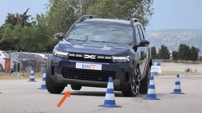 A Bigster vészhelyzetben nem megbízható; a Dacia SUV-ját élesen kritizálták a jávorszarvas-teszt után