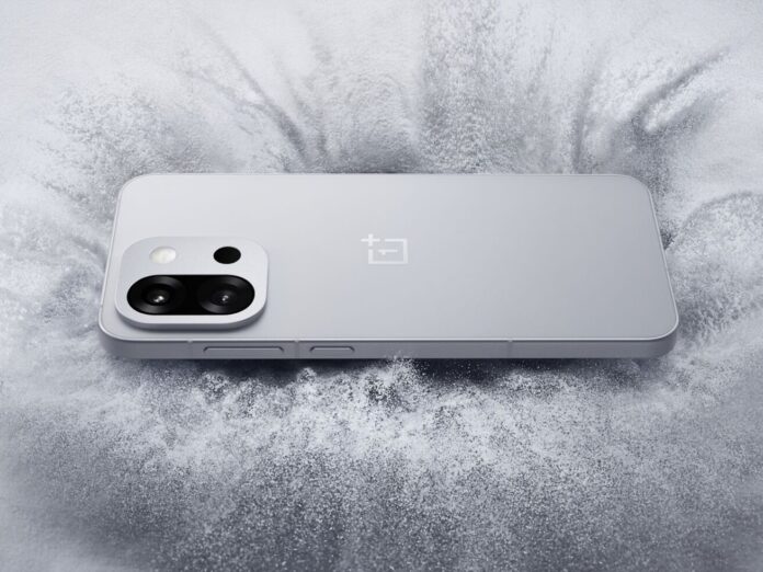 A OnePlus 15T olcsóbb lehet a 13T-nél; nagyobb akkuval és jobb szenzorral jöhet 1 A OnePlus 15T olcsóbb lehet, mint a 13T; kompakt zászlóshajó komolyabb felszereltséggel érkezhet