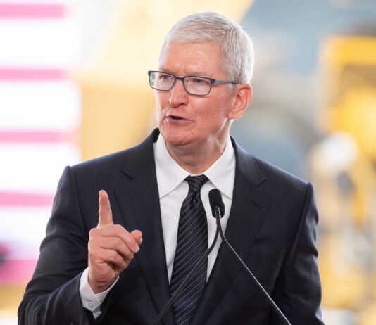 Az Apple versenyfutásban a mesterséges intelligencia terén; a Nokia-lecke figyelmeztetés a túlélésre