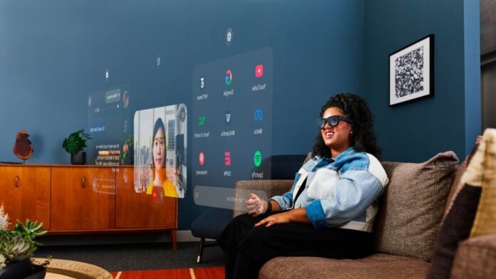 A Samsung és a Google külön utakon fejleszt okosszemüveget; az egyik kijelző nélküli, a másik AR-alapú