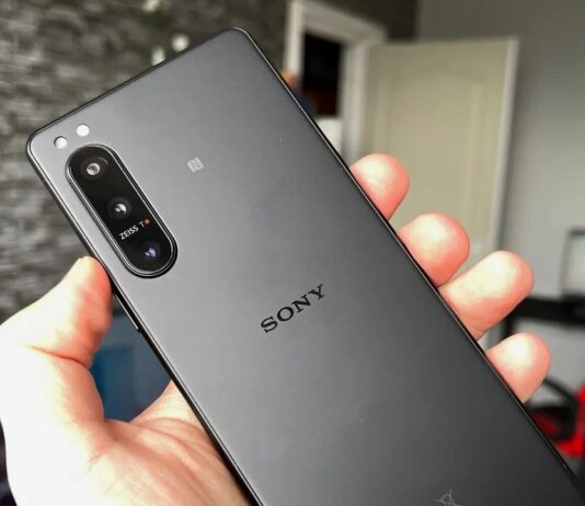 A Sony megtartja az Xperia márkát; technológiai kirakatként és belső fejlesztések tesztplatformjaként marad a piacon