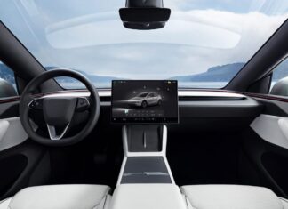 A Tesla kínai MI-t integrál autóiba; a Hey Tesla asszisztens ByteDance és DeepSeek technológián alapul