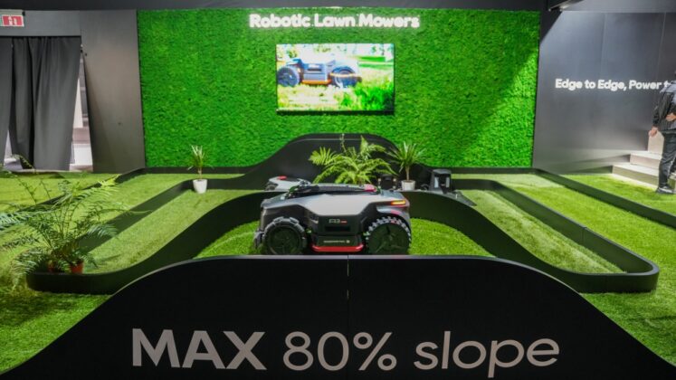 Robotfűnyírók, lépcsőmászó takarítók és intelligens nedves porszívók; A Dreame az IFA 2025 egyik legösszetettebb kínálatát mutatta be 4 Robotfűnyírók, lépcsőmászó takarítók és intelligens nedves porszívók; A Dreame az IFA 2025 egyik legösszetettebb kínálatát mutatta be