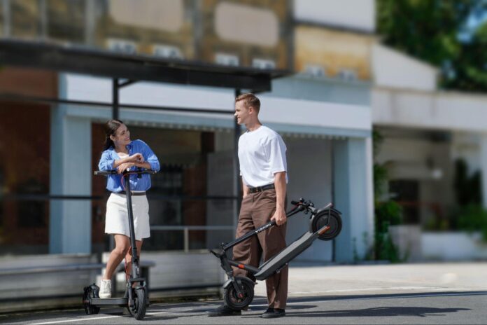 Négy Xiaomi roller, négyféle városi rutinhoz; Az Electric Scooter 5 sorozat már hivatalosan is elérhető Magyarországon 2 Xiaomi Electric Scooter Elite – a belépőmodell, ami nem tűnik annak