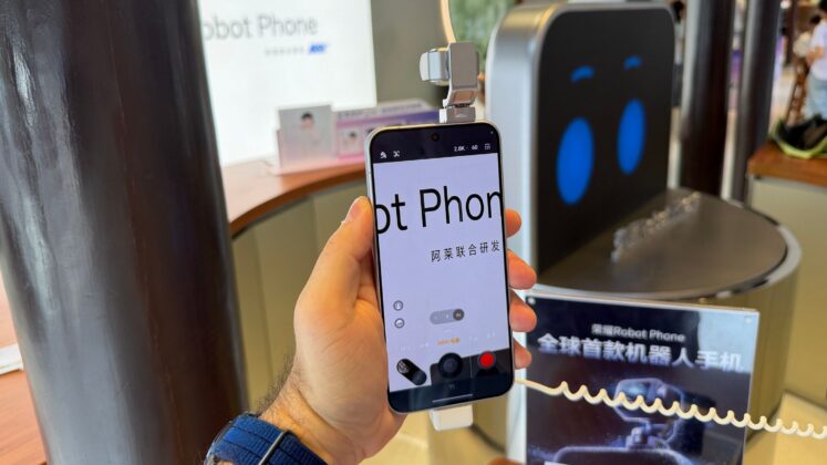 A HONOR Robot Phone Kínában 9999 jüantól indul: mennyibe kerülhetne itthon a robotgimbalos mobil?