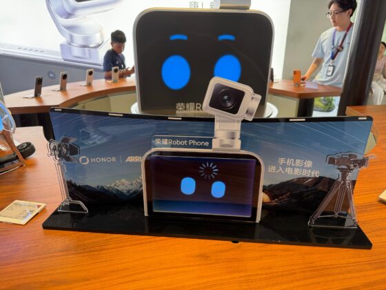 A HONOR Robot Phone Kínában 9999 jüantól indul: mennyibe kerülhetne itthon a robotgimbalos mobil?