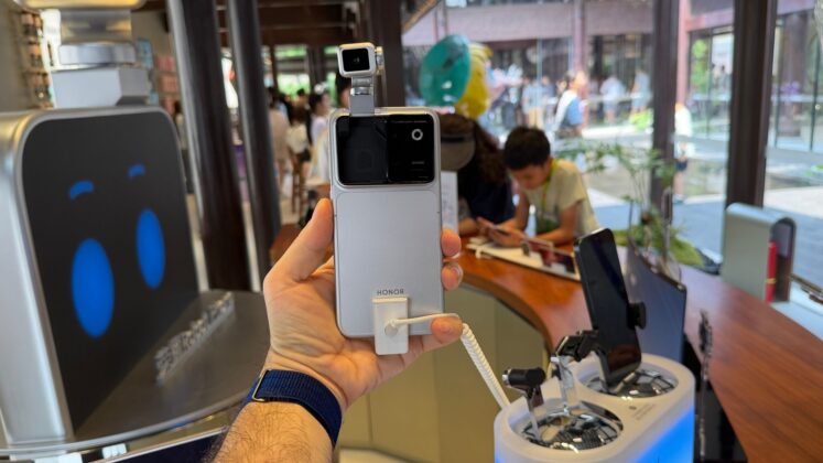 A HONOR Robot Phone Kínában 9999 jüantól indul: mennyibe kerülhetne itthon a robotgimbalos mobil?