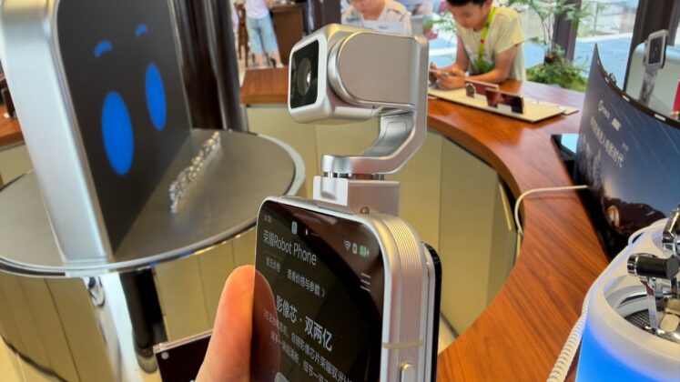 A HONOR Robot Phone Kínában 9999 jüantól indul: mennyibe kerülhetne itthon a robotgimbalos mobil?