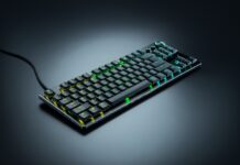 A RAZER bemutatta a Huntsman V3 Pro Low-Profile Tenkeyless 8KHz-et, a világ első alacsony profilú, analóg optikai kapcsolókkal szerelt e-sport-billentyűzetét