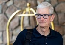 Tim Cook 15 év után távozik az Apple vezérigazgatói posztjáról, John Ternus követi
