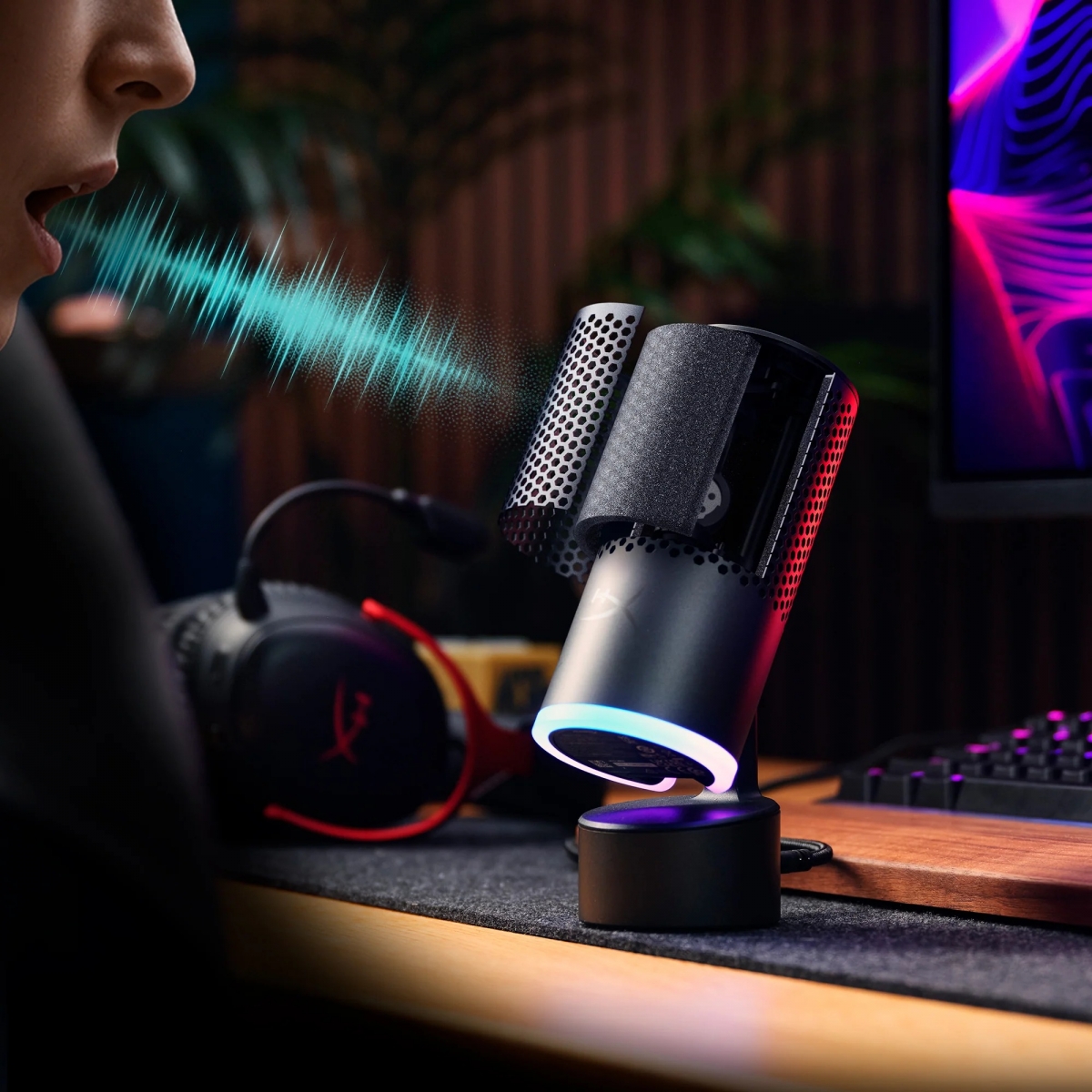 A HyperX nyitott hátlapú fejhallgatóval és 47 grammos vezeték nélküli egérrel készül a Gamescomra 10 SoloCast 2 Pro