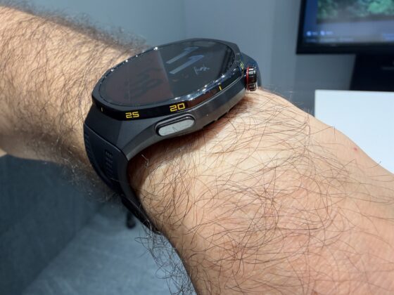 HUAWEI WATCH GT 7 Pro: az EasyCross Strap elrejti a szíj végét