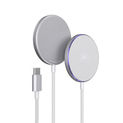 IFA 2026: 25 wattos Qi2.2 töltővel érkezik a Motorola moto snap wireless charger