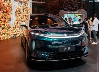 11 százalék fölé nőtt a kínai autómárkák európai részesedése, a PHEV-k húzzák a bővülést
