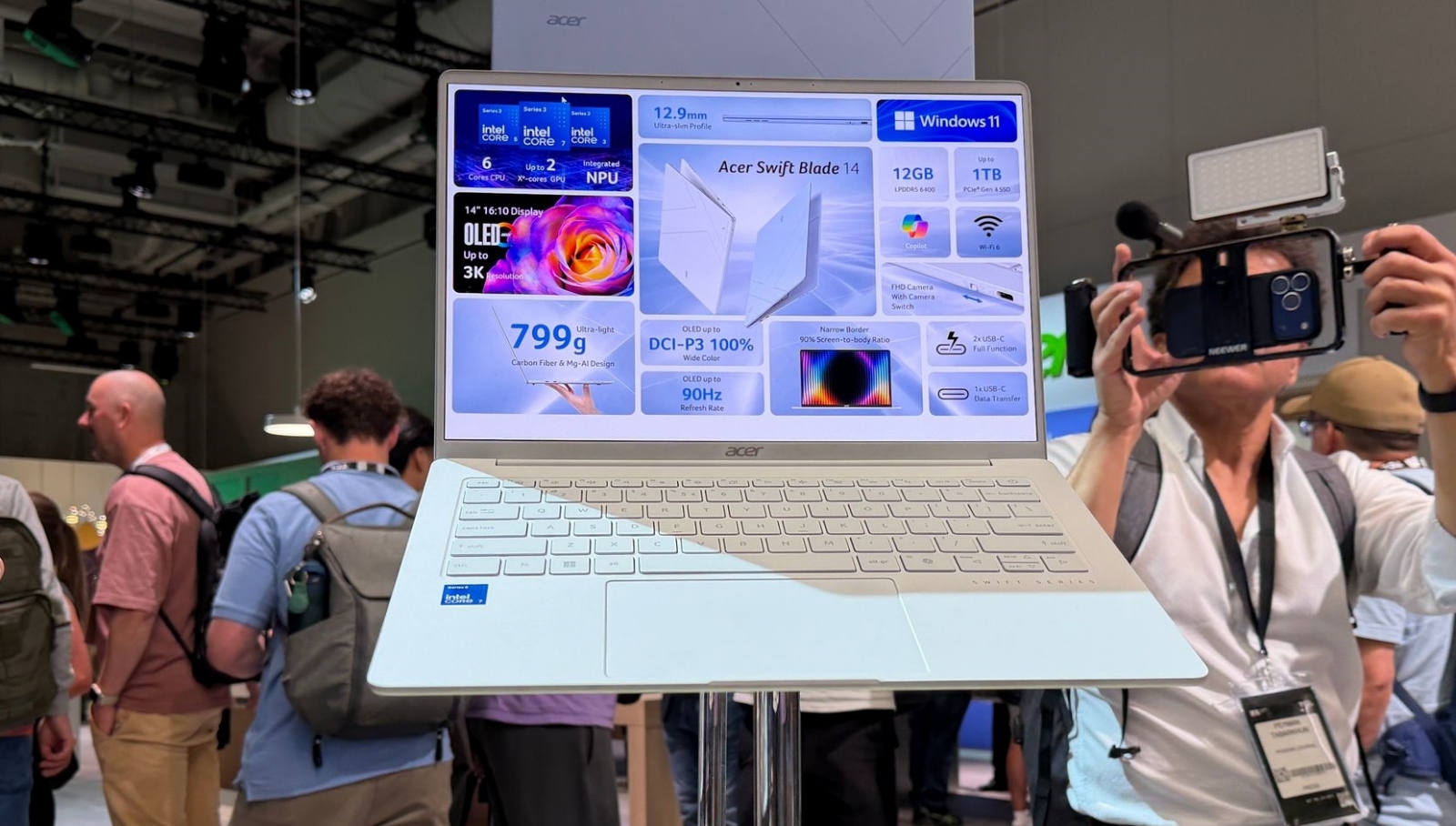 next@acer 2026: 799 grammos laptop, 1000 Hz-es monitor és a DualPlay Mini koncepció 1 Acer Swift Blade 14